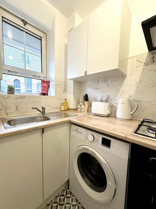 Quirky 3 Bedroom Flat In Shoreditch London Exterior photo